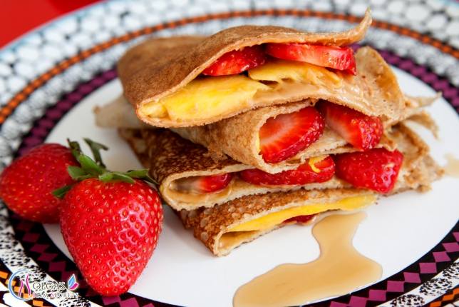 Pancakes with Mango and Strawberries
