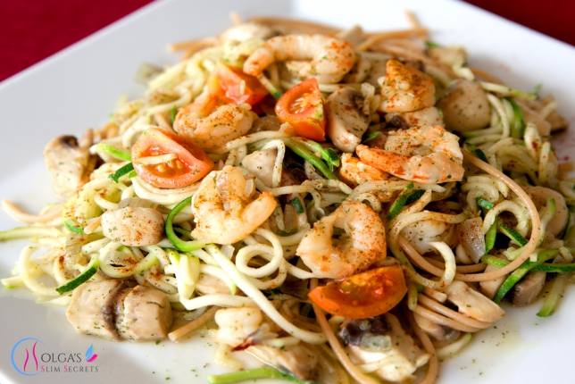 Spaghetti with zucchini and shrimps