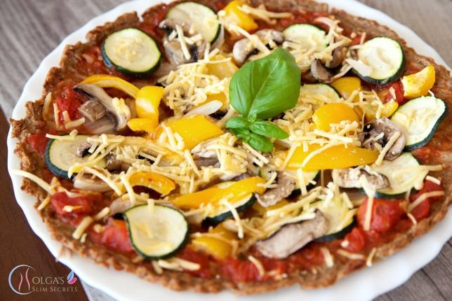 Pizza with Tuna and Vegetables