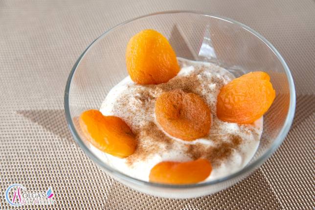 Coconut Yoghurt with dried Apricots